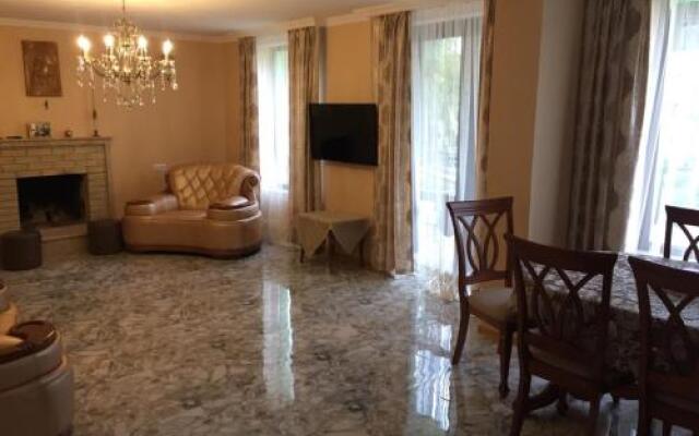 Sister's Warm Guest House