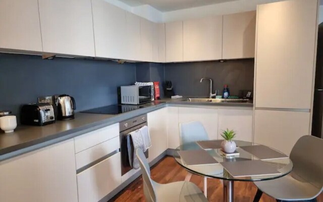 ✰Modern 2 Bedroom Apt in Manchester City+En-Suite✰