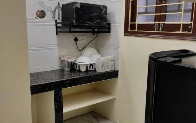 Home to explore Food, History & Shopping