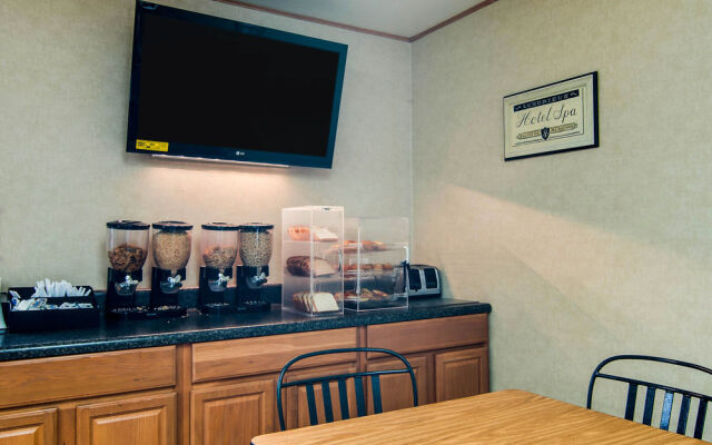 Rodeway Inn Civic Center