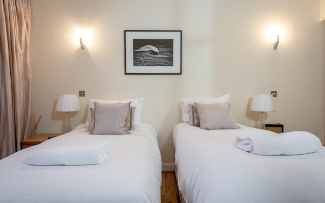 Majestic Apartment in Elie House