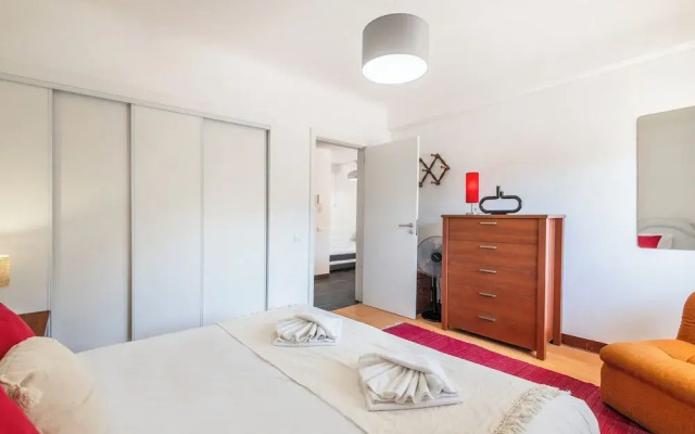 1BR Apartment with Pool at Lago Azul