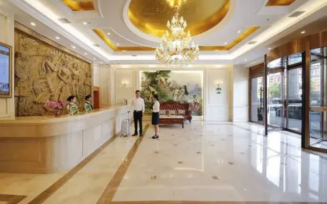 Vienna Hotel (Wuhan Wuhu Gaoche Subway Station)