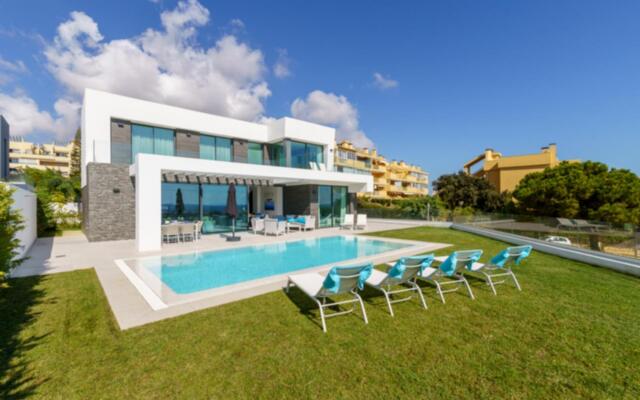 CT 123 - CaboRoyale I