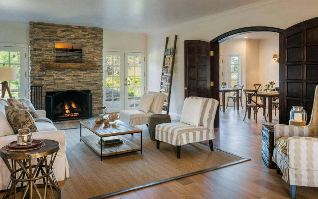 Seal Cove Inn