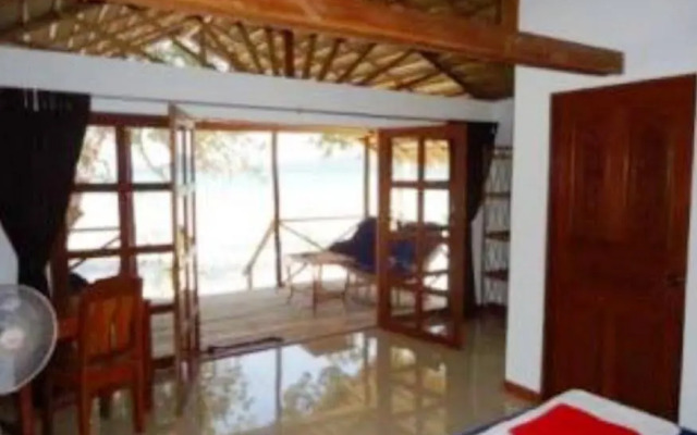 Saracen Bay Resort
