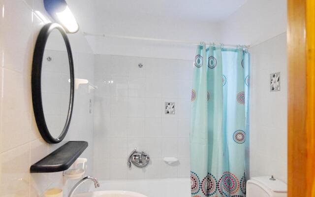 Rouladina Apt 4 in Stalos