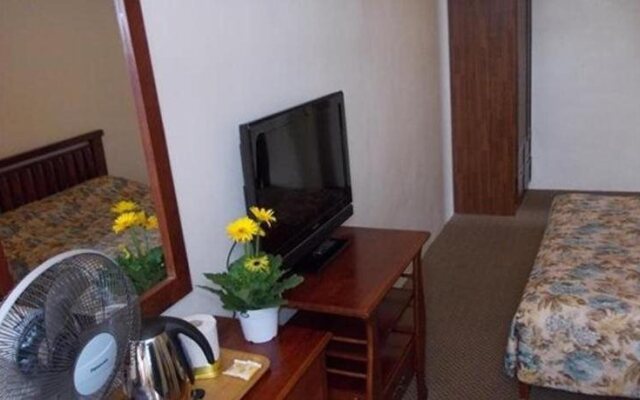 Hotel Golden Wings