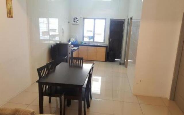 My Home N12 @ Golden Hills Night Market
