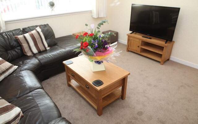 Bridge Street Apartment