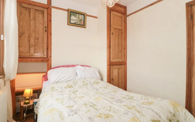 Oakman Cottage