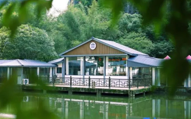 Yangshuo Hualangyuan Business Hotel (Shili Hualang Scenic Area) – Outside – Guilin