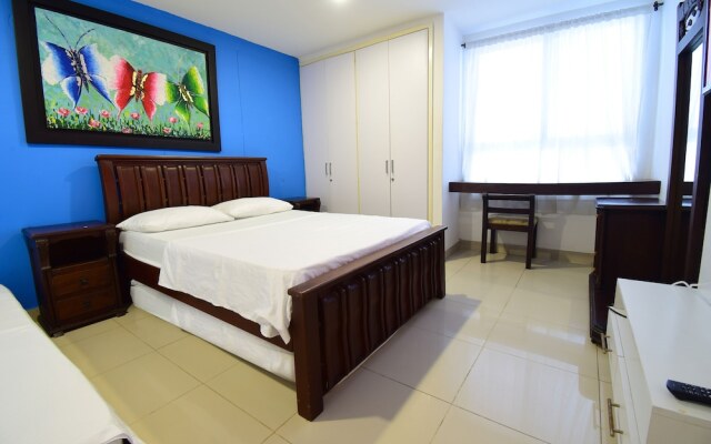 Apartamento Con Balcon - Piso 8