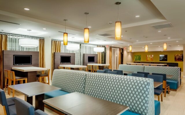 Holiday Inn Express at Monterey Bay by IHG