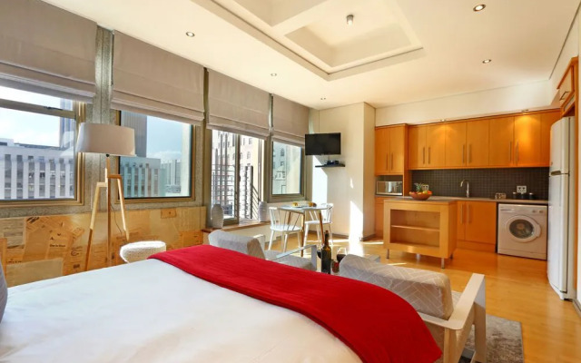 808 Cartwrights Corner