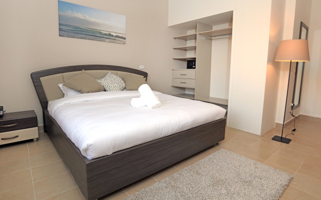 Tala Bay Residence - Families Only