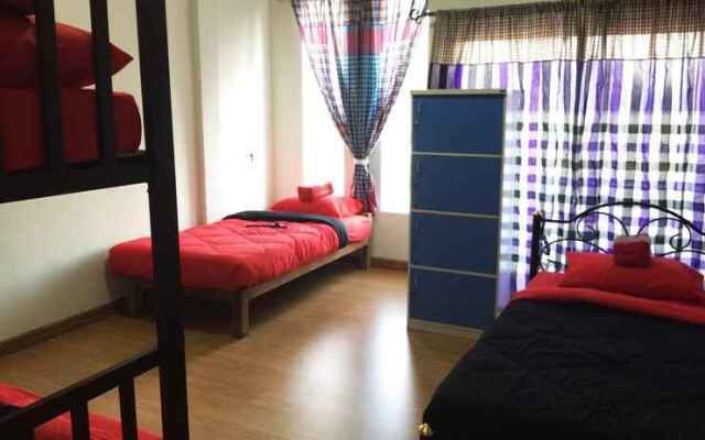 Sukhothai Cozy Hostel & Dorm