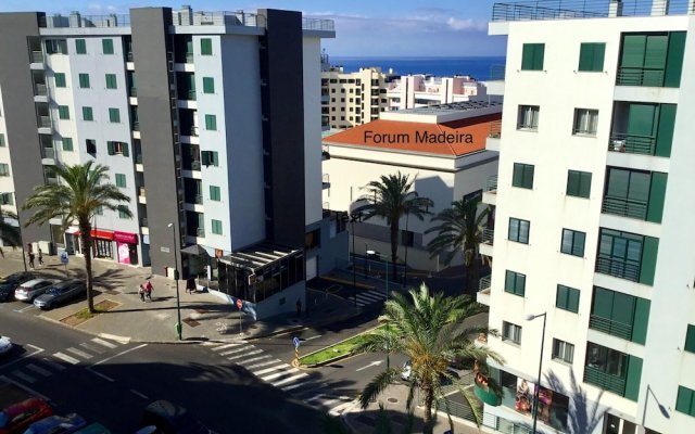 Apartment with 2 Bedrooms in Sâo Martinho, Funchal, with Wifi - 2 Km From the Beach