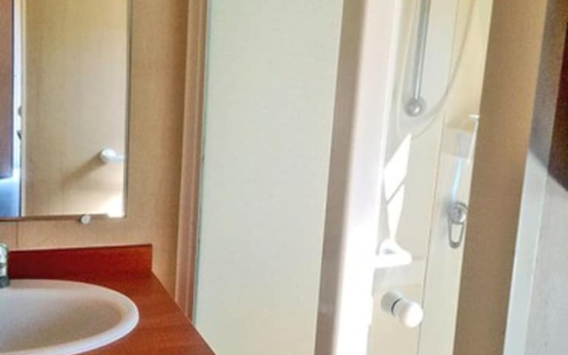 Camping Le Vallon Des Cigales