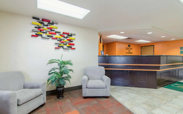 Quality Inn Junction City - Near Fort Riley