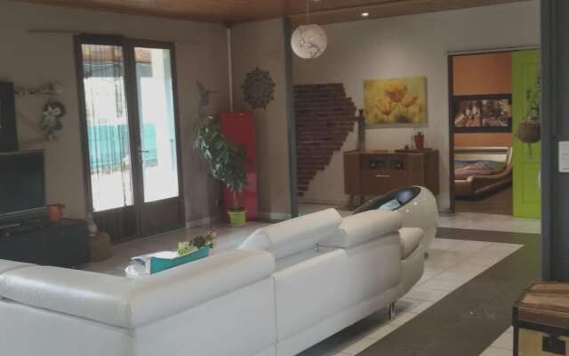 House With 2 Bedrooms in Livron-sur-drôme