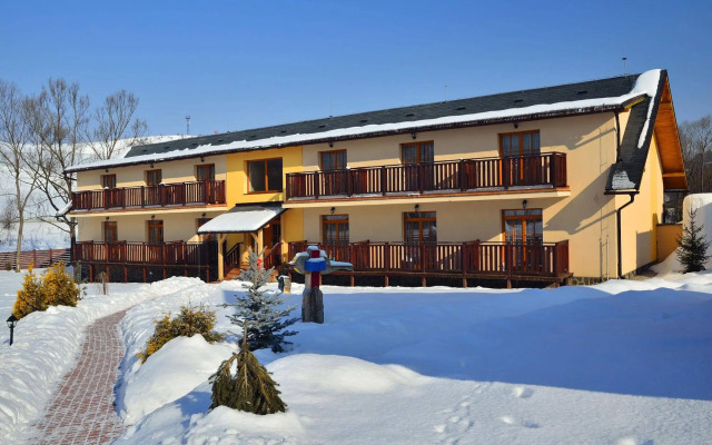 Sojka Resort - Hotel & Drevenice