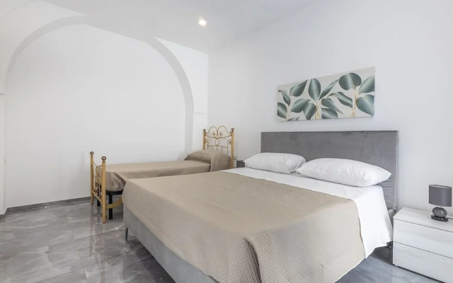 Sole Apartment 2 Central Marina With Modern Furnishings
