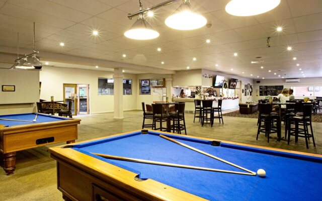 Parkway Hotel