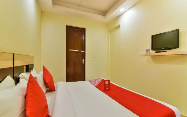 Sab’s De Aalayam by OYO Rooms
