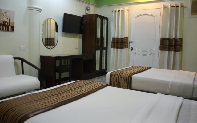 La Piscine Bed & Breakfast