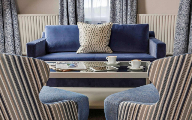 Mercure Gloucester Bowden Hall Hotel
