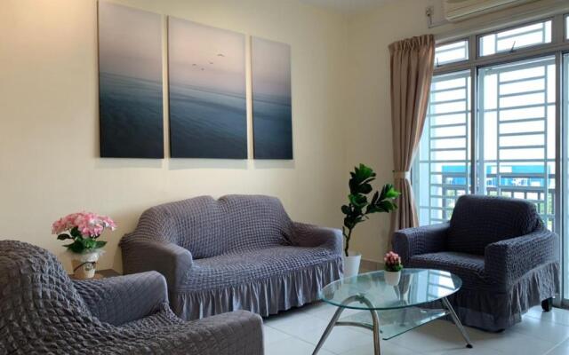 Tebrau City Residence,Warm Suite by HomestayJB