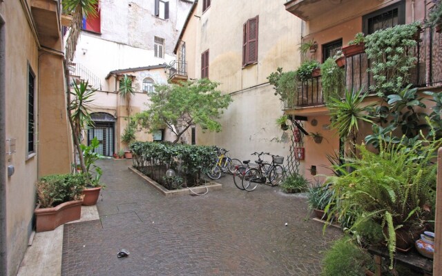 Rome as you feel - Chiavari 38 Apartment