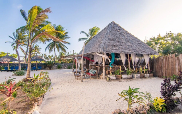 Kusini Beach Villas
