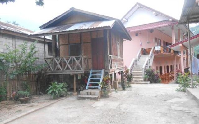 Meexai Guesthouse