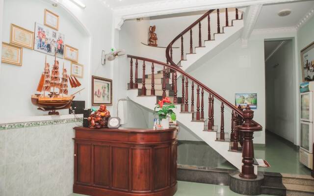 OYO 717 Vuta Hotel