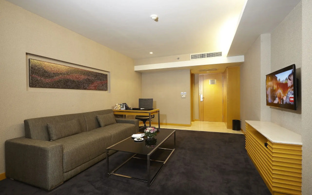 Lao Plaza Hotel