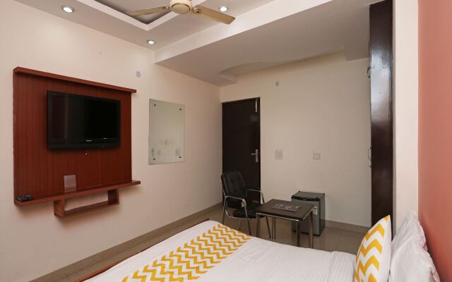 Kehar Palace by OYO Rooms