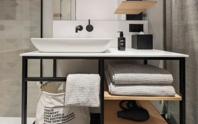 Stay KooooK Geneva City – Online Check In