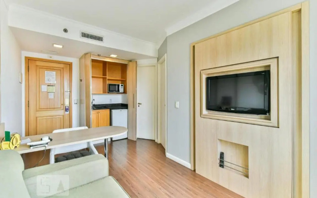 Comfort Flat Pinheiros em Hotel 4,5 estrelas