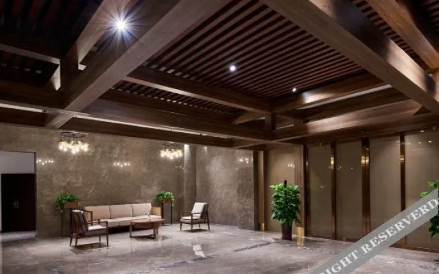 Zhongxiang Hot Spring Resort Hotel