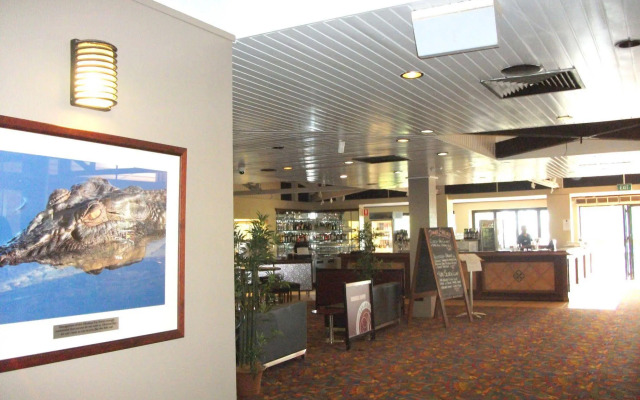 Albatross Bay Resort
