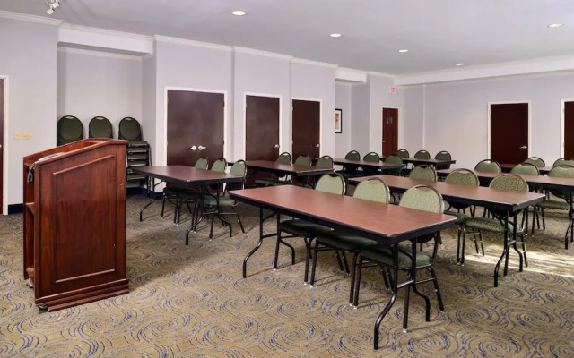 Holiday Inn Express San Antonio South