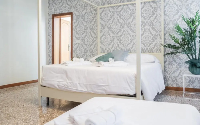 Venice Luxury Palace 10 - Locz