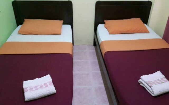 OYO 90565 Teresek View Motel