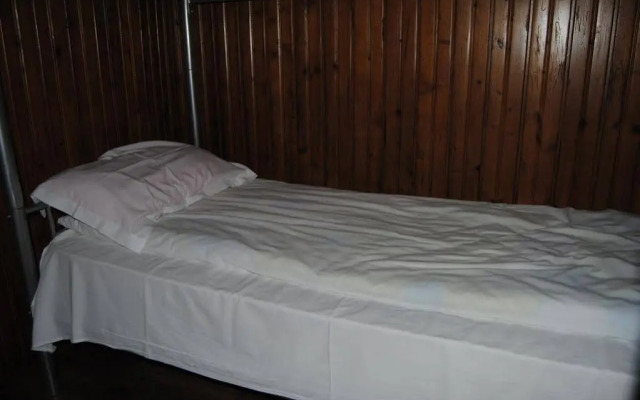 Cornul Vanatorului Bungalows