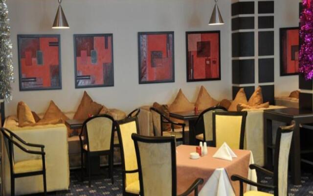Atrium Hotel