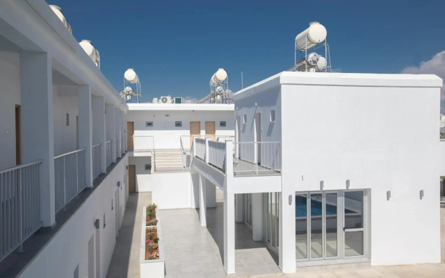 Pavlinia Hotel Apartments