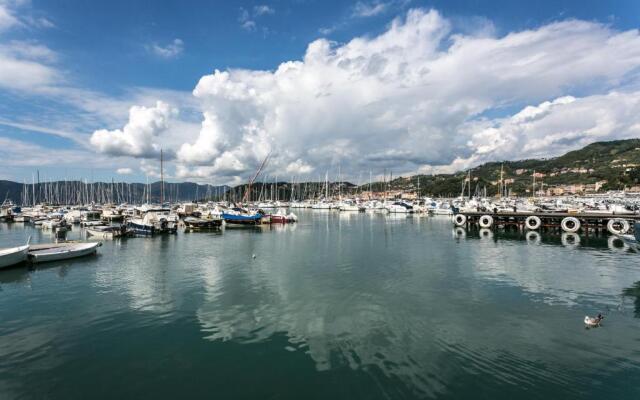 Al Molo Sea View Rooms