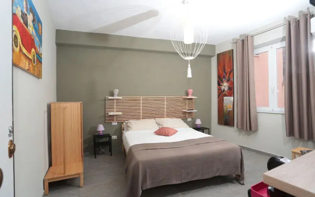 Oikia Automatic Rooms